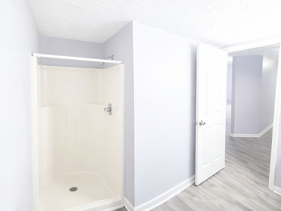1st image of 1543 S 10th St APT 1
