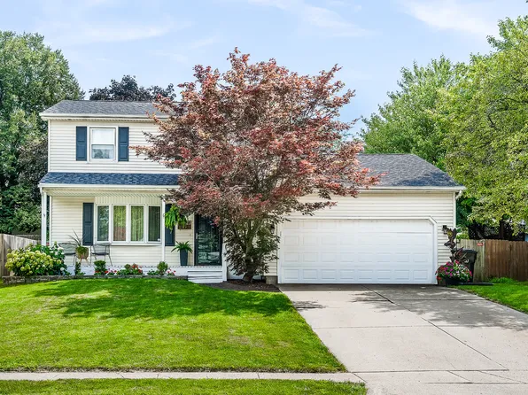 1423 Chadwick Dr, Normal, IL 61761