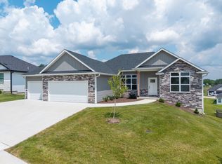 6051 Tamarack Dr, Columbia, MO 65203