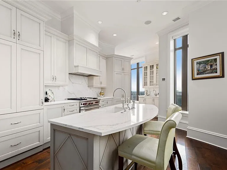 3376 Peachtree Rd NE #47A — Photo 19