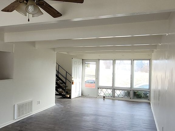 3rd image of 802 N 70th St