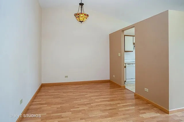 1517 Commodore Ct #6 — Photo 10