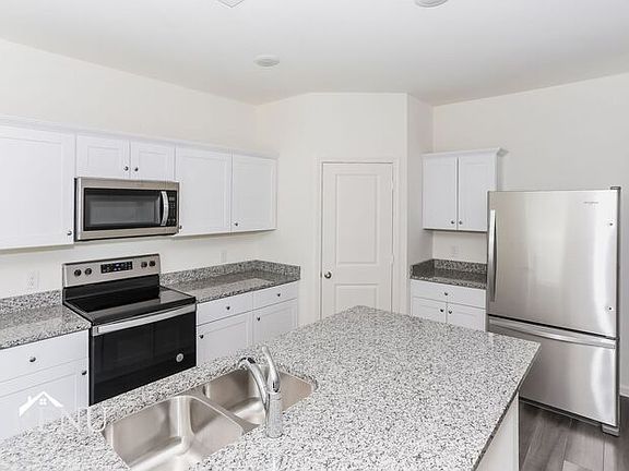 2nd image of 1740 Escondido Dr