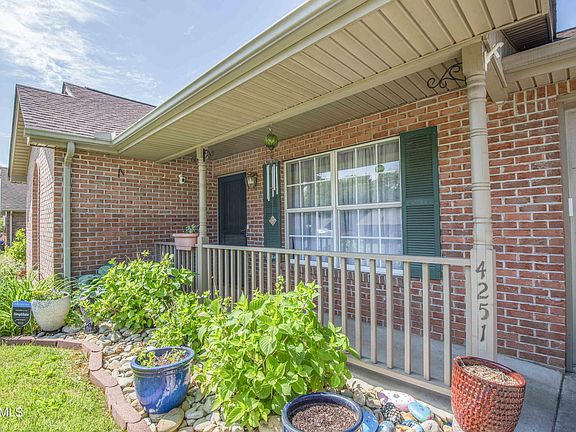 3rd image of 4251 Vercelli Ln