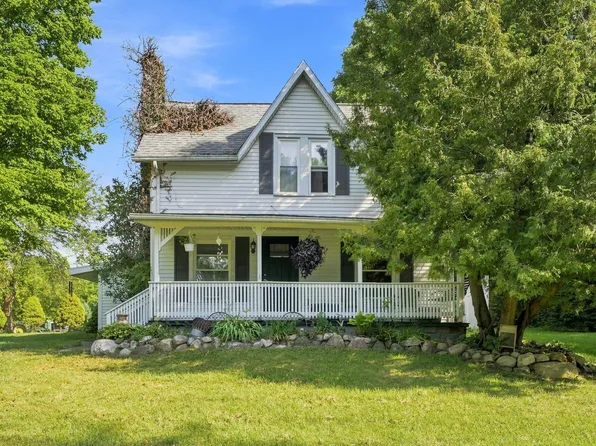13921 Old 14 Mile Rd NE, Greenville, MI 48838