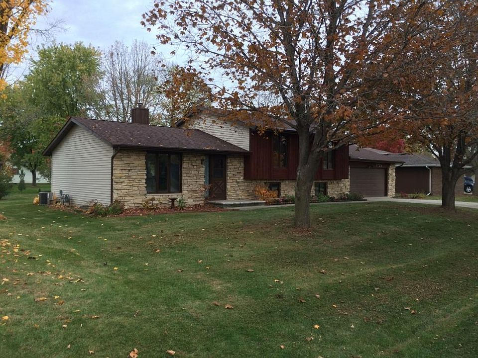 1st image of 1728 Oakview Dr