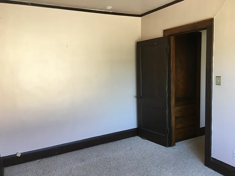 2402 S Lenox St #1085 — Photo 5