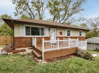 6621 NE 52nd St, Kansas City, MO 64119