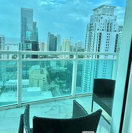 4th image of 951 Brickell Ave APT 4010