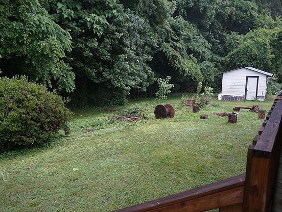 5th image of 301 Turman Dr