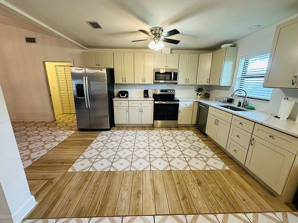 1st image of 756 Darwin Rd