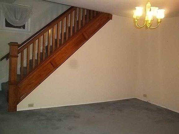 4th image of 724 Wilson Ave