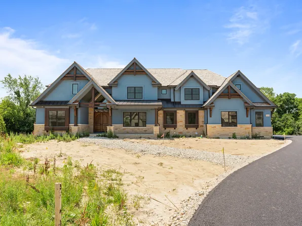 314 Briarwood Ln, Lincolnshire, IL 60069