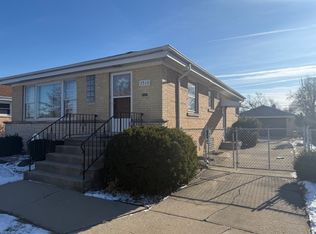 7313 W Lee St, Niles, IL 60714