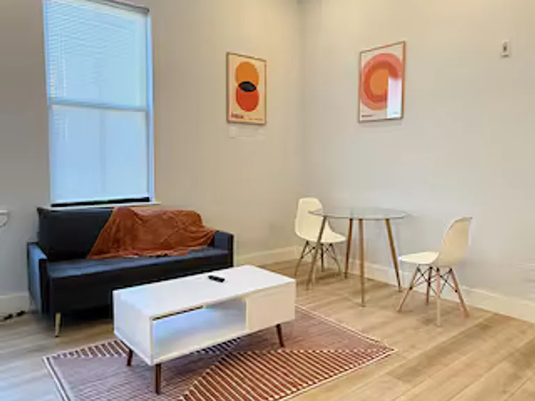Serpentine Apartments: Newly Renovated in the Heart of Drexel — Photo 27