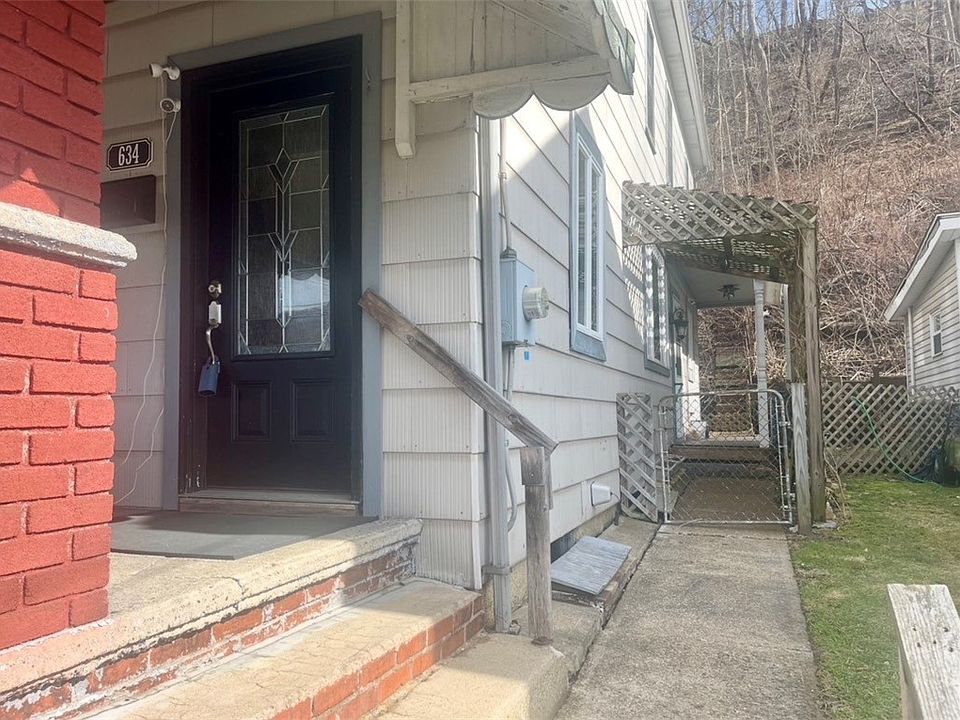 1st image of 634 Ridge Ave