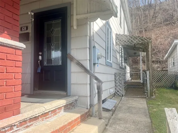 634 Ridge Ave, Ford City, PA 16226