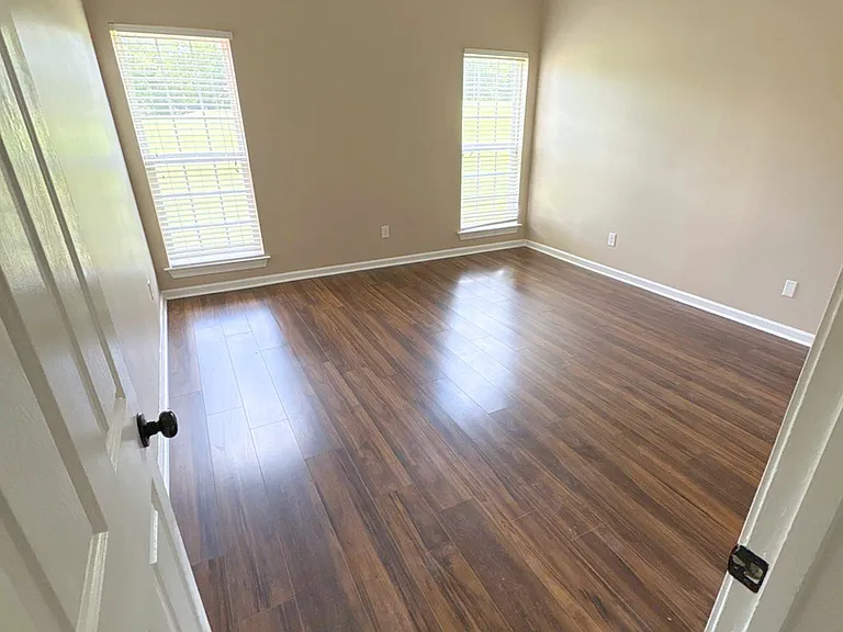 9456 Club Walk Ct — Photo 9