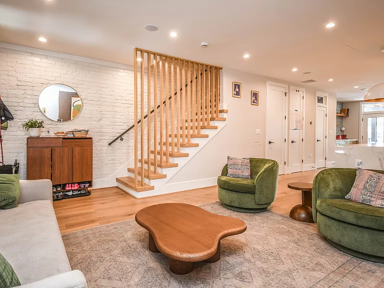 1368 Randolph St NW — Photo 18