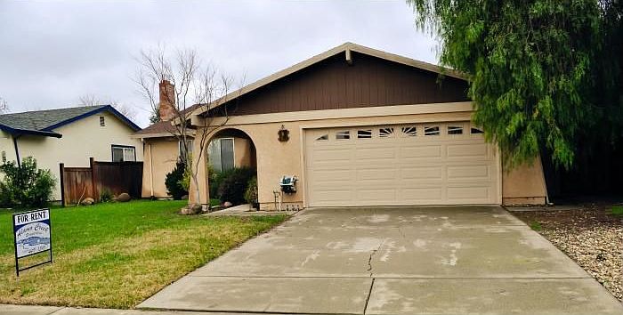 1st image of 1136 Tulare Dr
