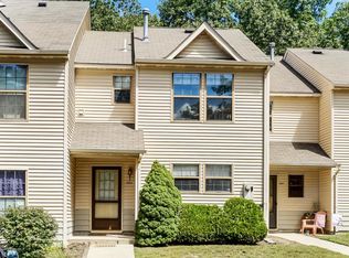 806 Violet Ln, Jackson, NJ 08527
