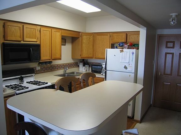 2nd image of 14 S Ashland Ave APT 509