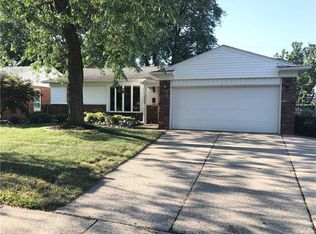 39206 Allen St, Livonia, MI 48154