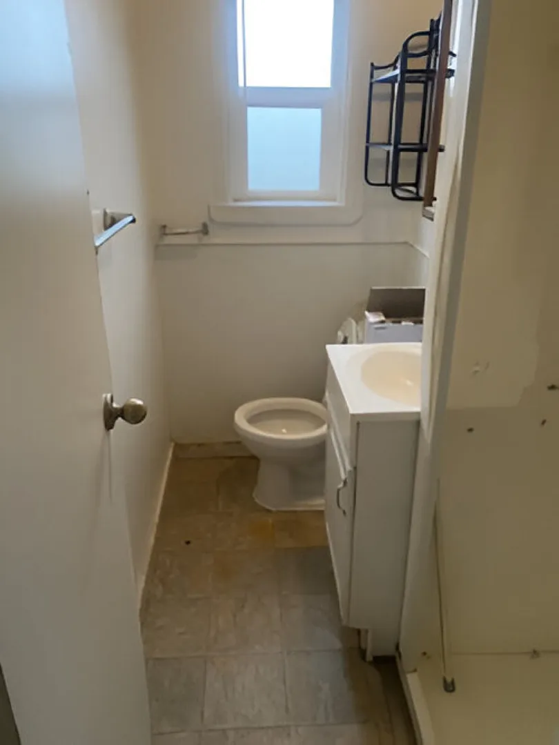 2 bed, 600 sqft, $1,325 — Photo 2