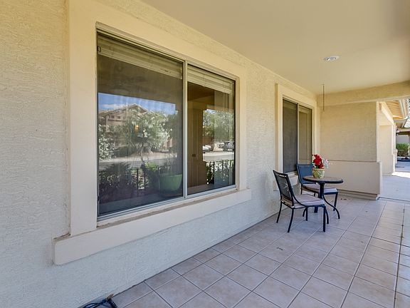 4th image of 373 E Clairidge Dr