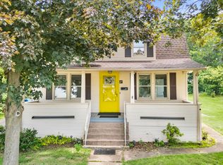 27 Homestead St, Manchester, CT 06042