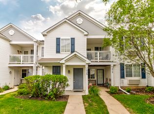 1029 Silverstone Dr #1029, Carpentersville, IL 60110