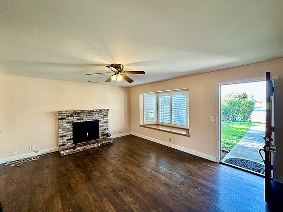 2nd image of 16 Chatham Ct