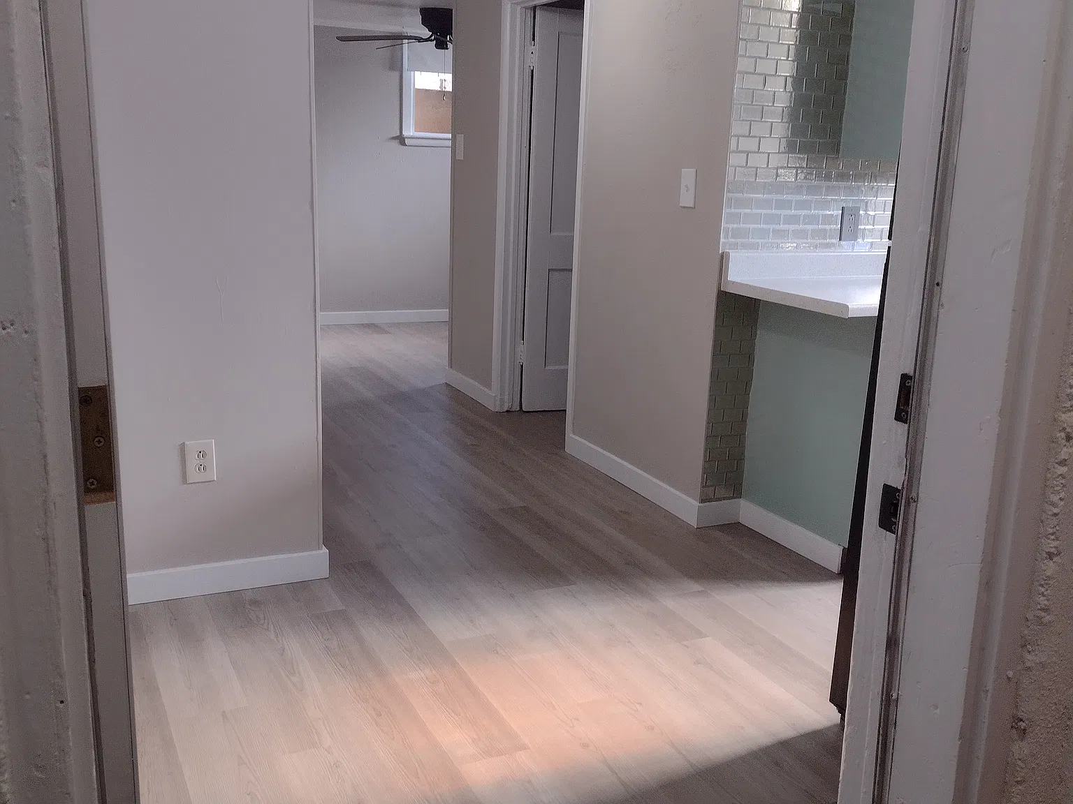 2 bed, 800 sqft, $1,200 — Photo 1