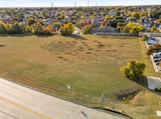 2315 W Warrior Trl, Grand Prairie, TX 75052