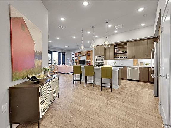 3rd image of 6618 E Lowry Boulevard #113