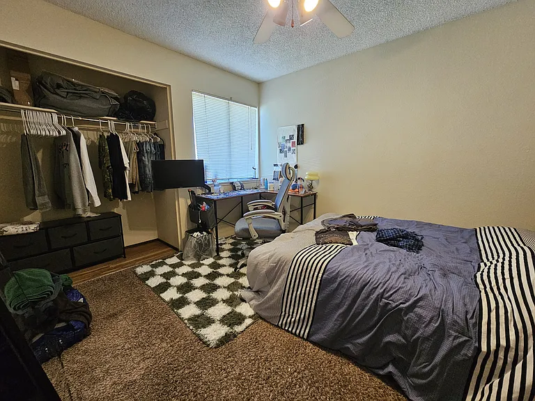 1548 Drake Dr — Photo 9