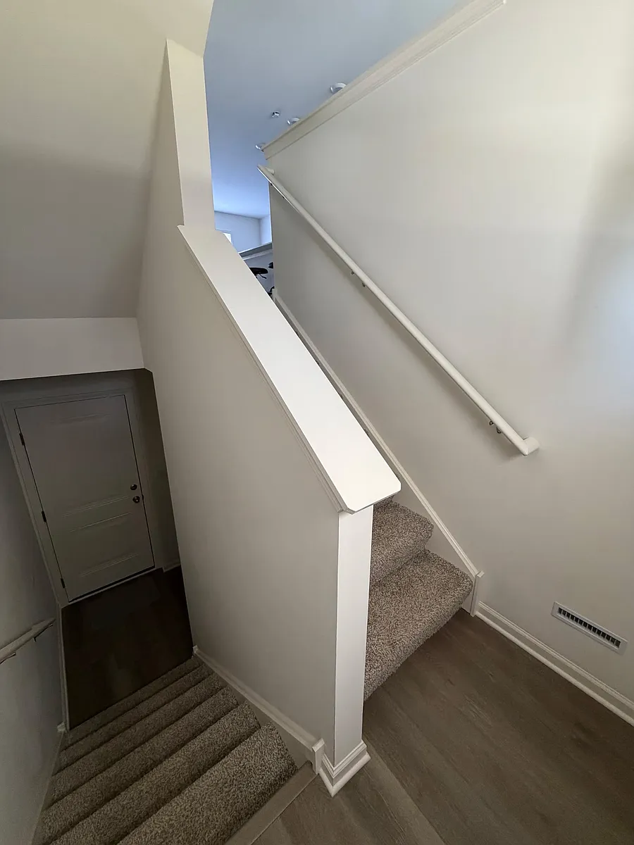 Building Photo - 1555 Sequoia Way