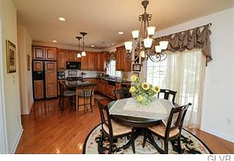 4th image of 4300 Crosswinds Dr