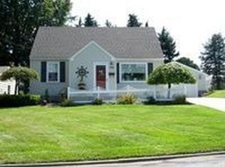 498 W Omar Ave, Struthers, OH 44471