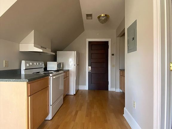 4th image of 3805 Lindell Blvd APT I