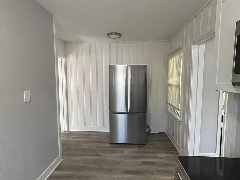 1112 Lee Ave — Photo 9