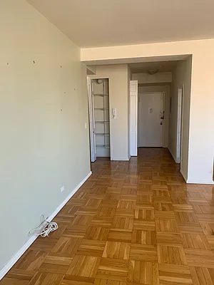 Rented by Manhattan Flats | media 35