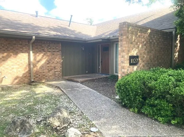 1127 Wood Edge, Kerrville, TX 78028