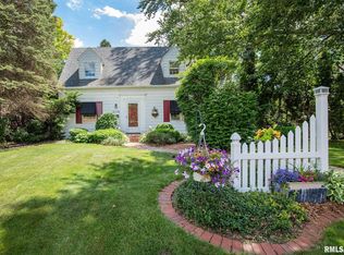 3115 Middle Rd, Davenport, IA 52803