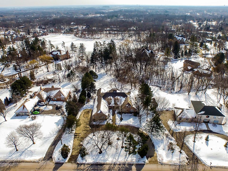 1st image of 22351 W Thornridge Dr