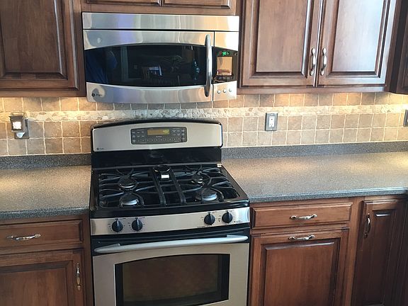 Tile Backsplash w/ Lights