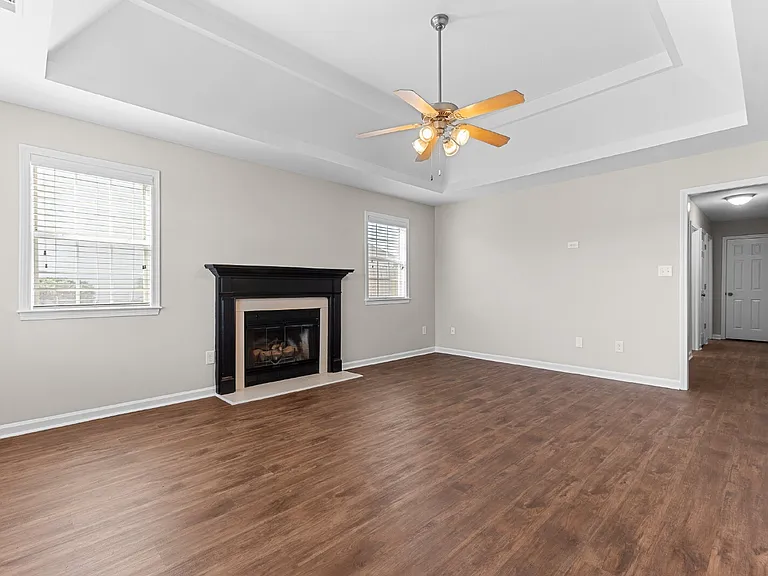 200 Stirling Bridge Dr — Photo 4