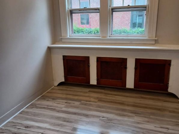 215 S 11th St UNIT 1