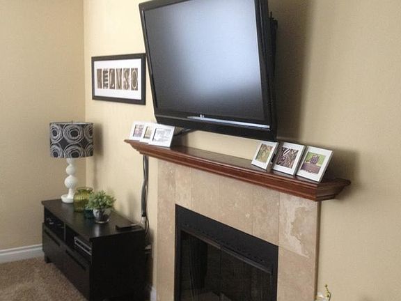 5th image of 1756 Essex St Unit 312