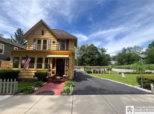 18 W 10th St, Jamestown, NY 14701